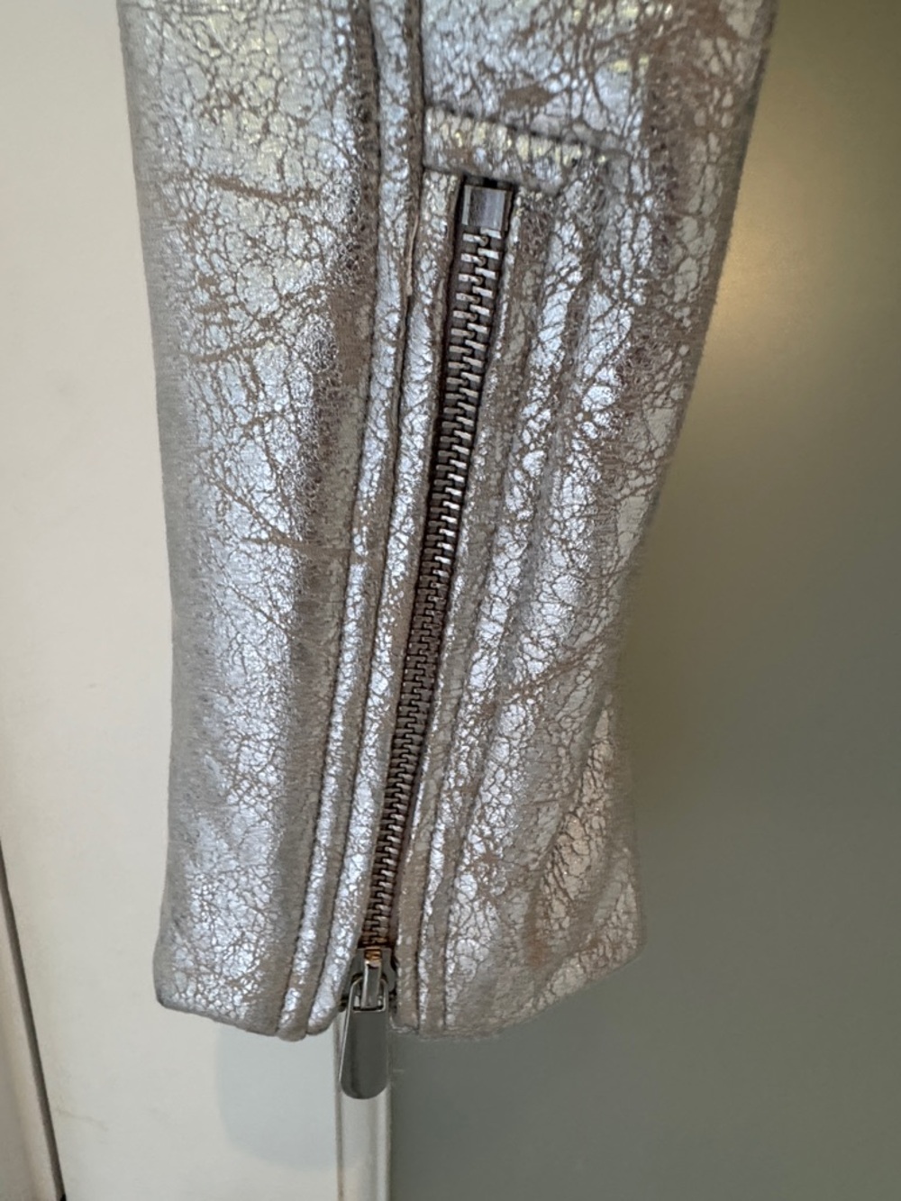 ✨Zara 🪩 Coachella ready 1-of-a-kind reworked metallic rhinestone biker jacket - Picture 5 of 8